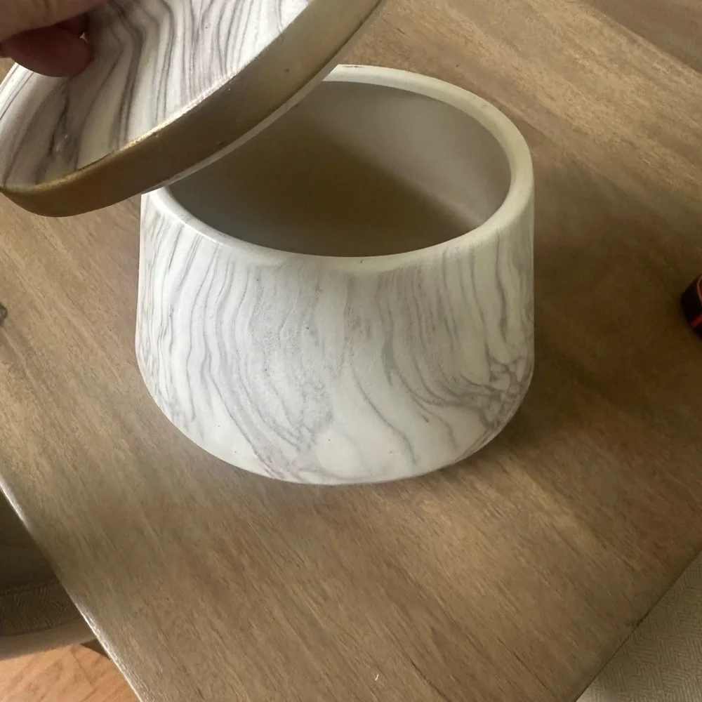 Marble jar/container with lid NEW
